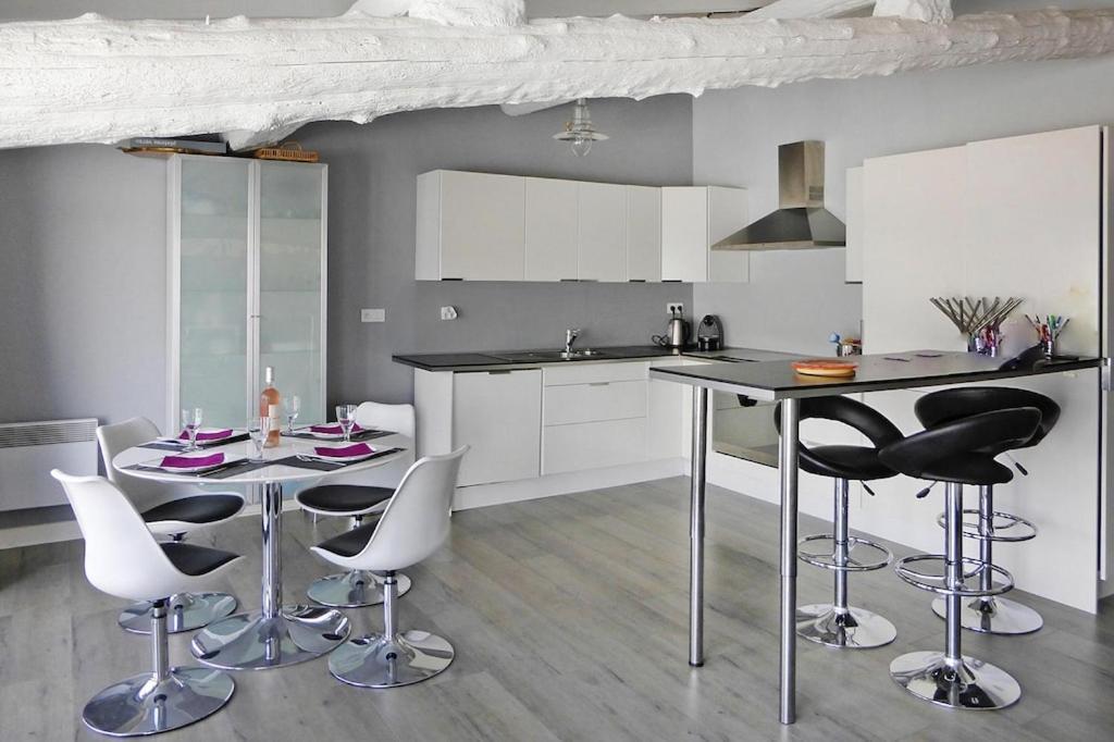 Holiday Home With Shared Pool Saintes-Maries-de-La-Mer Exterior foto